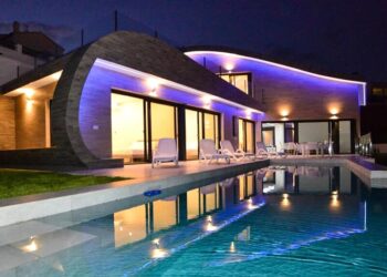 Luxury-Villas-Trends-Design-Decoration-and-Modern-Architecture-lux-villa-mag
