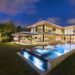 The-impact-of-coastal-and-waterfront-living-on-luxury-villa-design-luxvillamga-london-1.jpg